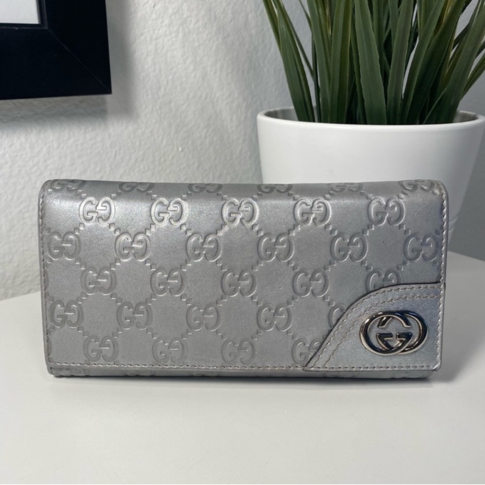 Gucci LIKE NEW Guccissima Interlocking GG Silver Calfskin Continental Wallet